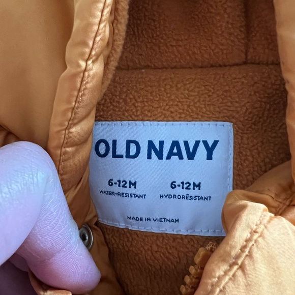 Old navy and H&M baby clothes
Size on the pictures - Picture 5 of 10